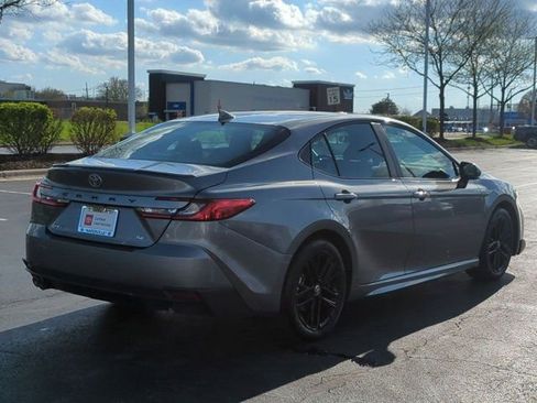 Certified 2025 Toyota Camry SE image 5