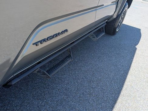 Used 2024 Toyota Tacoma TRD Off-Road w/ TRD Off Road Premium Package image 9