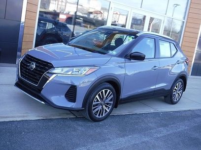 Used 2021 Nissan Kicks SV