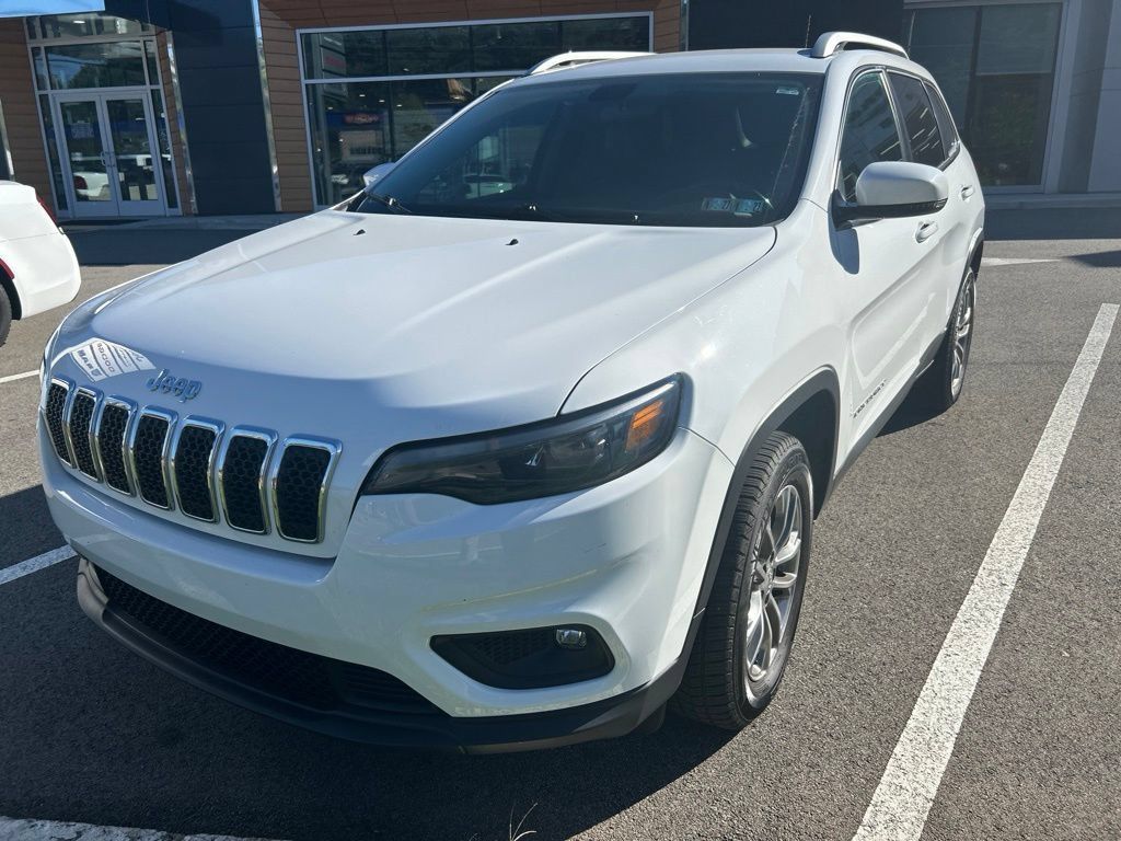 Certified 2020 Jeep Cherokee Latitude Plus w/ Cold Weather Group AWD/4WD image 3