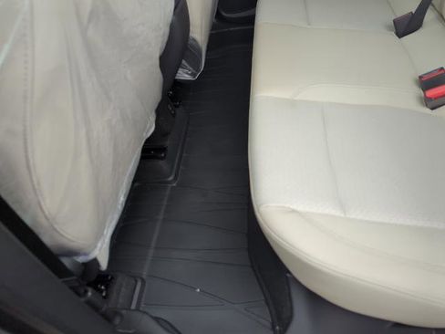 New 2025 Buick Encore GX Preferred image 11