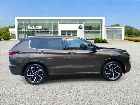 Used 2022 Mitsubishi Outlander SEL AWD/4WD image 6