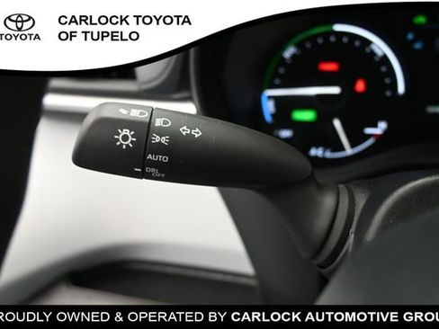 Used 2026 Toyota Sienna LE FWD image 23