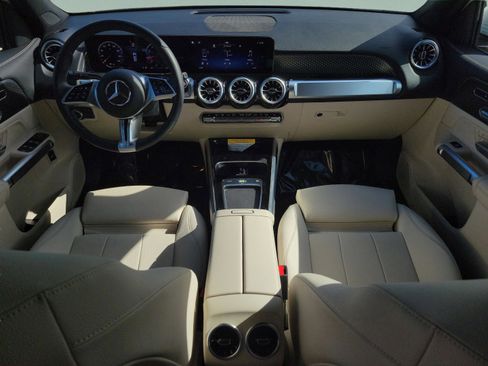 Certified 2025 Mercedes-Benz GLB 250 image 17