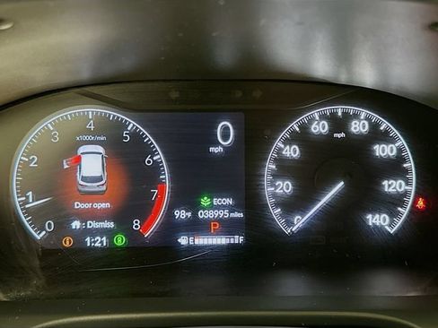 Used 2025 Honda HR-V Sport image 16