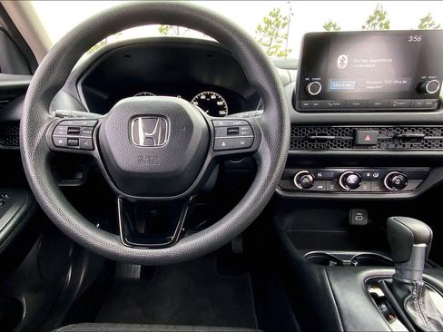 Used 2025 Honda HR-V LX image 5