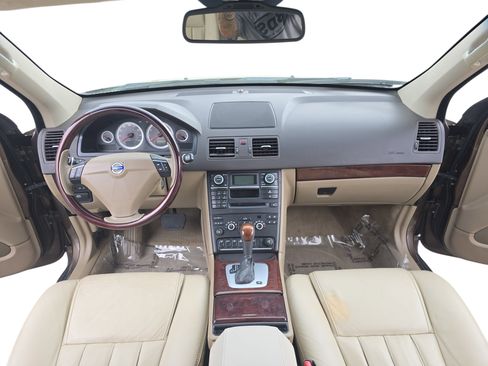 Used 2013 Volvo XC90 3.2 image 9