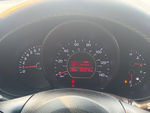 Used 2016 Kia Soul + w/ Designer's Package FWD image 20