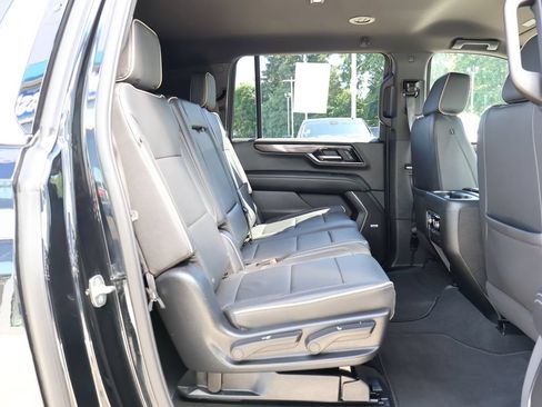 Used 2025 GMC Yukon XL Elevation AWD/4WD image 38