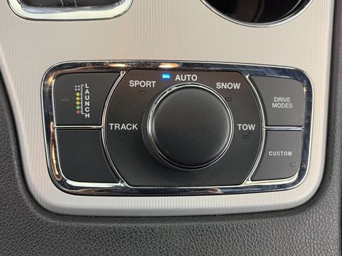 Used 2019 Jeep Grand Cherokee SRT w/ Trailer Tow Group IV AWD/4WD image 27