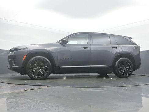 Used 2024 Jeep Wagoneer Launch Edition image 47