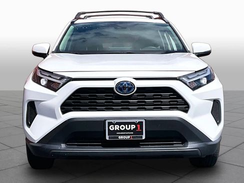 Used 2024 Toyota RAV4 XLE w/ Convenience Package AWD/4WD image 3
