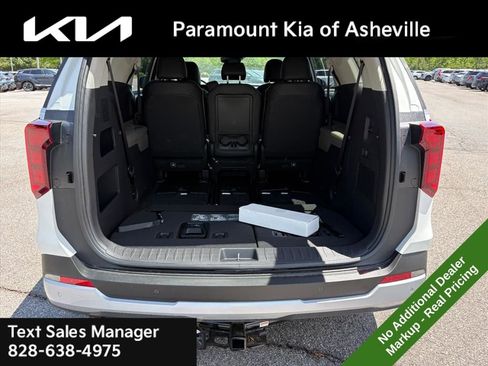 New 2026 Kia Carnival FWD image 29