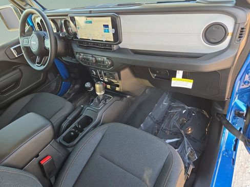 New 2026 Jeep Wrangler Sport AWD/4WD image 31