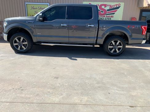 Used 2015 Ford F150 XLT w/ Equipment Group 301A Mid image 5