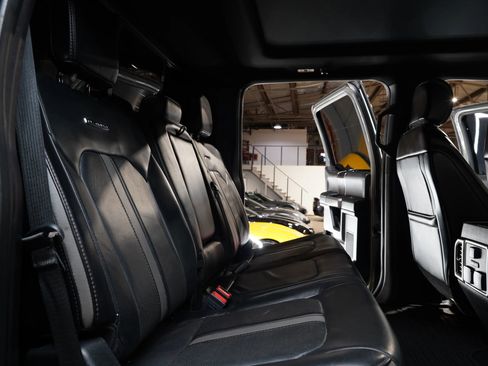 Used 2019 Ford F250 Platinum w/ Platinum Ultimate Package image 42