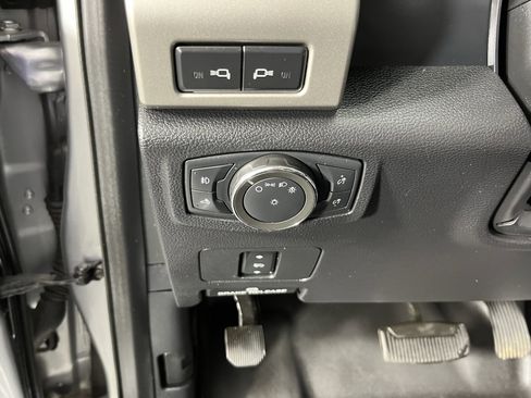 Used 2020 Ford F250 Lariat image 17