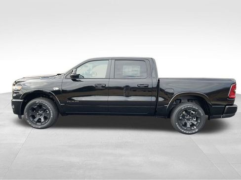 New 2026 RAM 1500 4x4 Crew Cab image 8