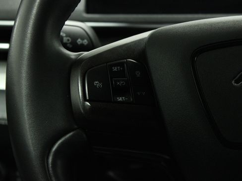 Used 2021 Ford Mustang Mach-E Select image 22