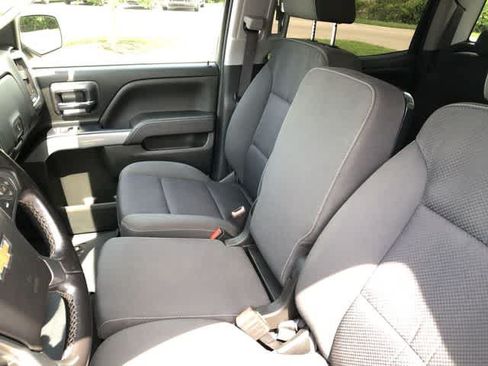 Used 2017 Chevrolet Silverado 1500 LT AWD/4WD image 24