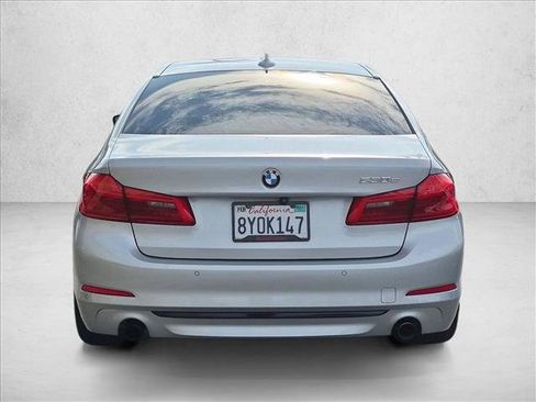Used 2019 BMW 530e w/ Convenience Package RWD image 7