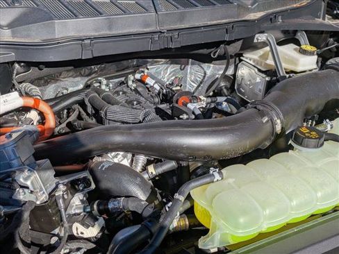 New 2025 Ford F150 Lariat w/ Equipment Group 502A High image 19