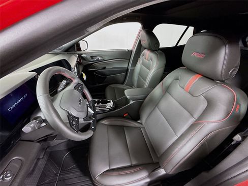 New 2026 Chevrolet Trax RS w/ Sunroof Package image 15