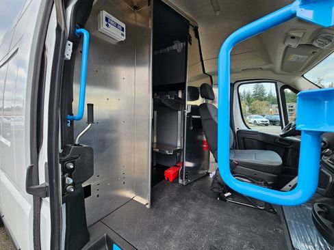 New 2024 RAM ProMaster 3500 w/ Delivery Van Package image 13