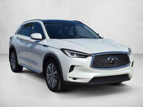 Used 2024 INFINITI QX50 Luxe FWD image 3