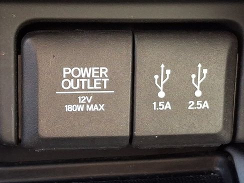 Used 2016 Honda Pilot Touring image 25