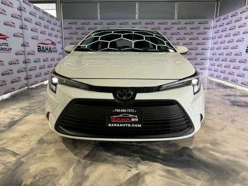 Used 2026 Toyota Corolla LE image 3