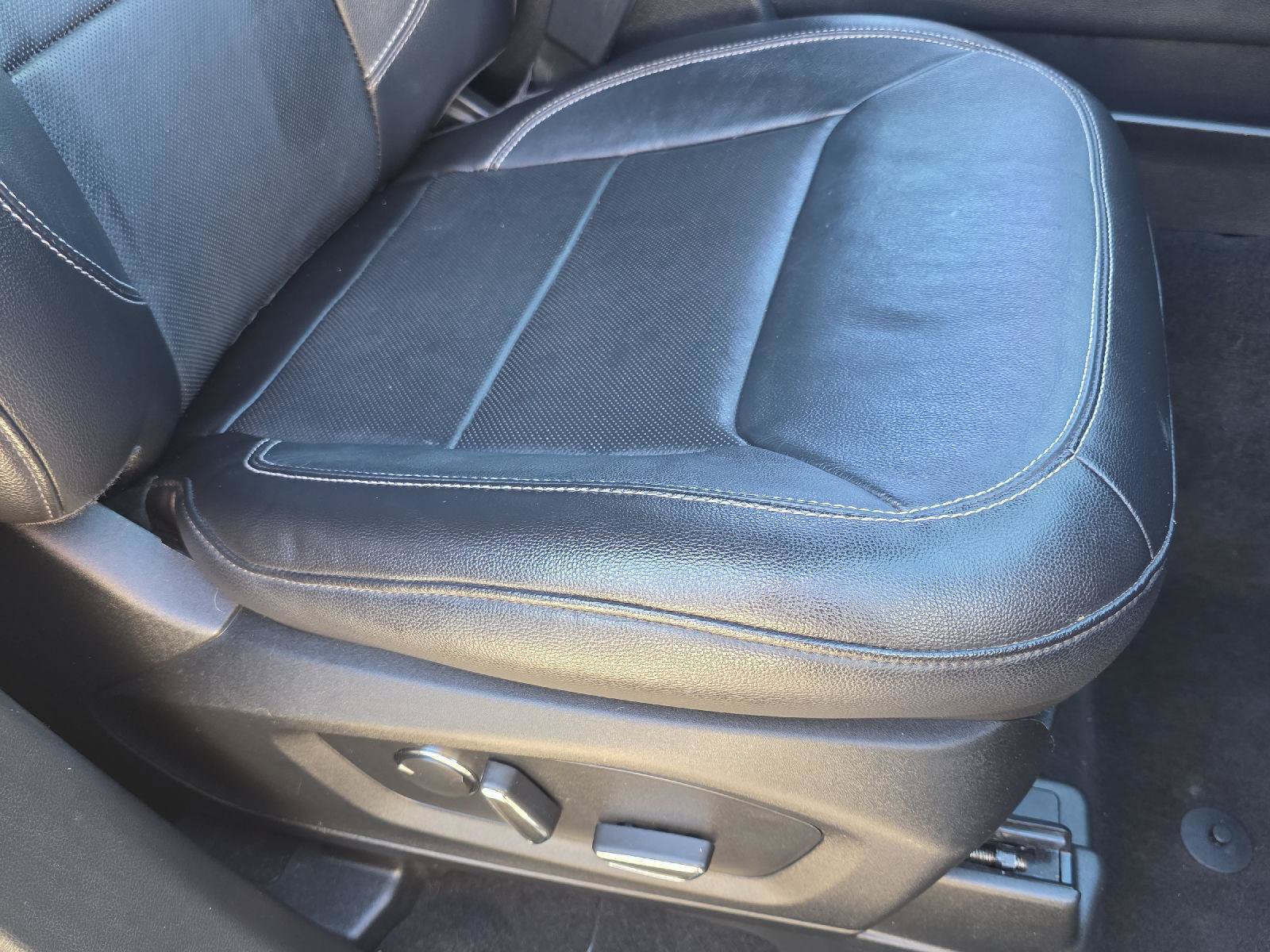 Used 2020 Ford Explorer Limited AWD/4WD image 33