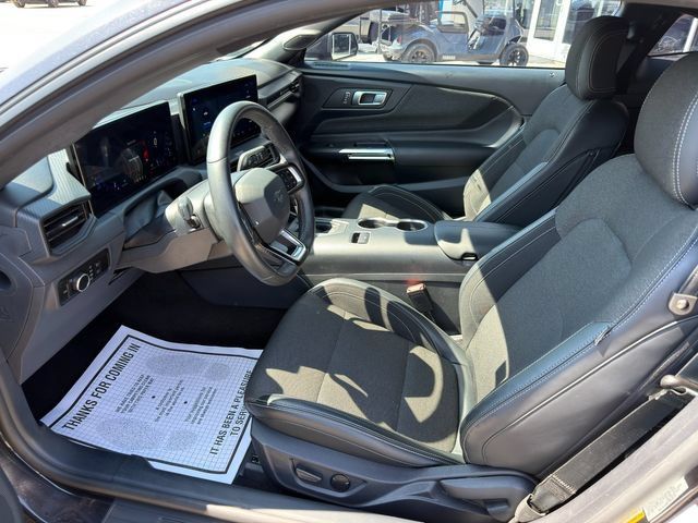 Used 2024 Ford Mustang Coupe RWD image 11