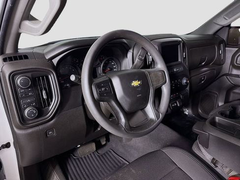 Used 2022 Chevrolet Silverado 1500 Custom image 9