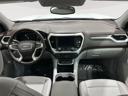 Used 2023 GMC Acadia SLT image 19