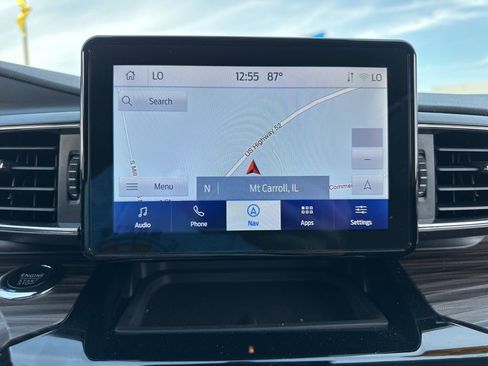 Used 2024 Ford Explorer Limited image 39