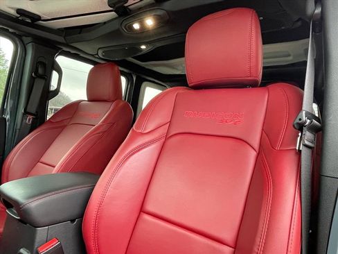 Used 2024 Jeep Wrangler Unlimited Rubicon 392 image 20