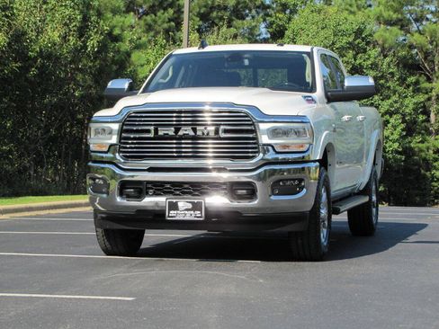 Used 2022 RAM 2500 Laramie AWD/4WD image 8