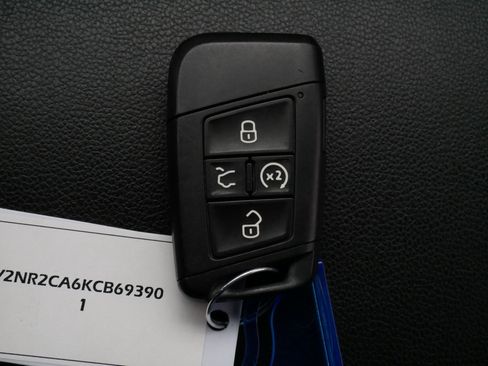 Used 2019 Volkswagen Atlas SEL Premium image 30