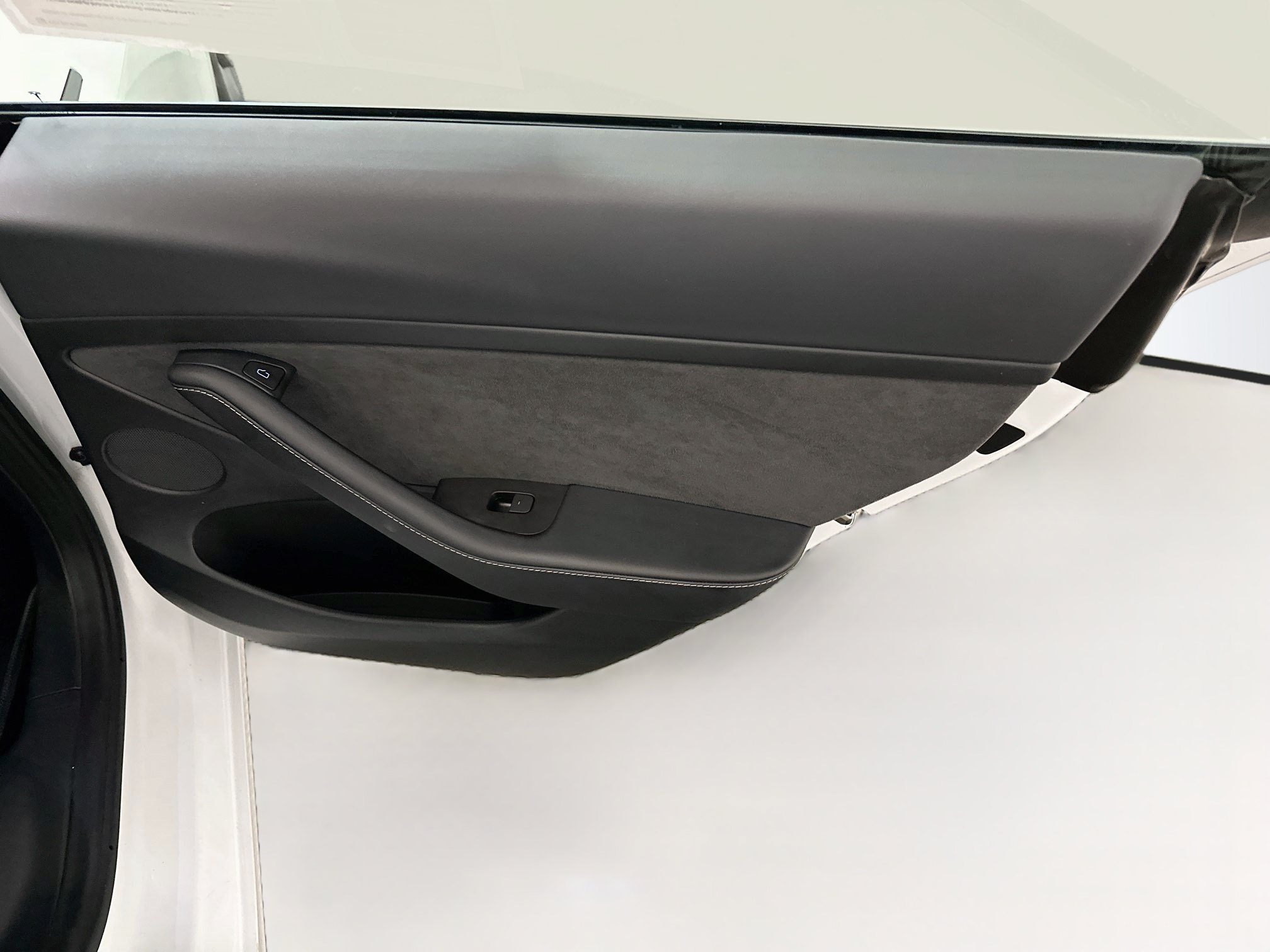 Used 2023 Tesla Model 3 Standard Range RWD image 30