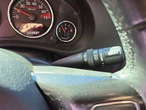 Certified 2017 Jeep Wrangler Unlimited Rubicon image 32