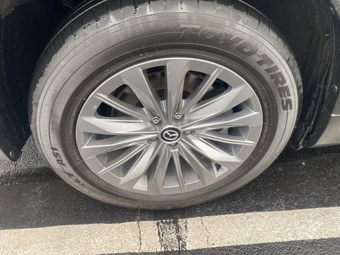 Certified 2024 MAZDA CX-90 Plug-In Hybrid w/ Preferred image 31