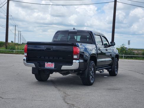 Used 2023 Toyota Tacoma SR5 RWD image 7