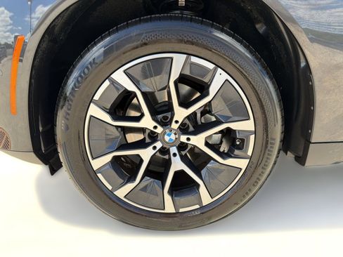 Used 2025 BMW X3 xDrive30i AWD/4WD image 11