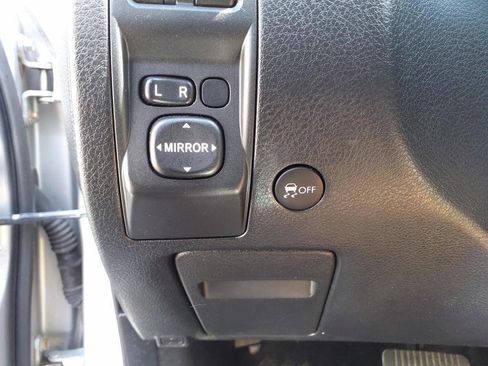 Used 2010 Subaru Forester 2.5X Premium image 27