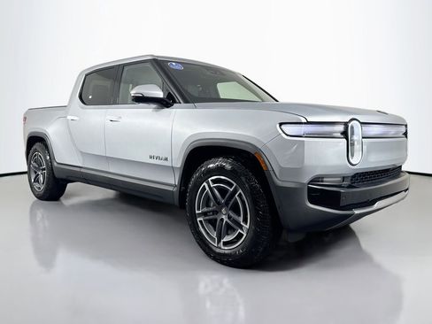 Used 2025 Rivian R1T Adventure AWD/4WD image 3