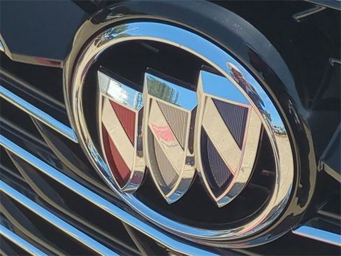 Used 2024 Buick Enclave Premium image 31