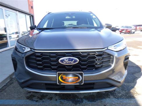 Used 2025 Ford Escape ST-Line image 19