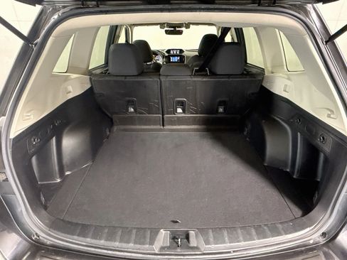 Used 2019 Subaru Forester Premium AWD/4WD image 35