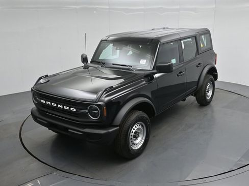 New 2026 Ford Bronco 4-Door AWD/4WD image 32
